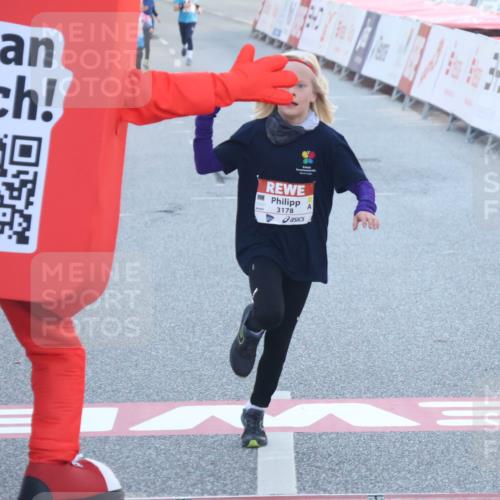 27.04.2024 - Das Zehntel Lena Gebhardt http://msf.ph/oto/6124624 27.04.2024 08:47:50 Ziel 1472, 1484, 3178, 3828 meine-sportfotos.de