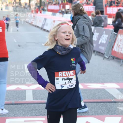 27.04.2024 - Das Zehntel Lena Gebhardt http://msf.ph/oto/6124717 27.04.2024 08:47:52 Ziel 1472, 1484, 3178, 3828 meine-sportfotos.de