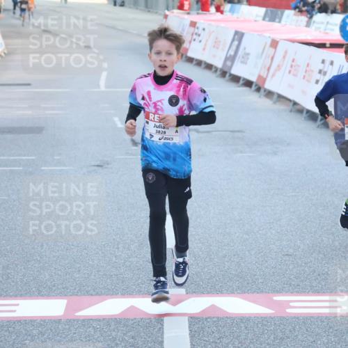 27.04.2024 - Das Zehntel Lena Gebhardt http://msf.ph/oto/6124794 27.04.2024 08:48:00 Ziel 1472, 1484, 3828 meine-sportfotos.de