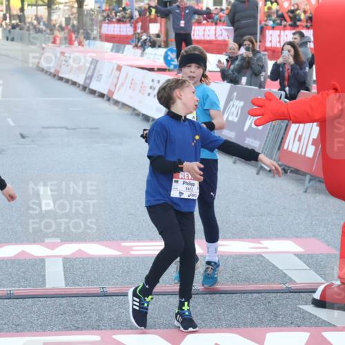 27.04.2024 - Das Zehntel Lena Gebhardt http://msf.ph/oto/6124845 27.04.2024 08:48:02 Ziel 1472, 1484, 3828 meine-sportfotos.de