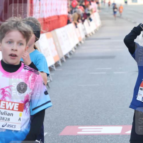 27.04.2024 - Das Zehntel Lena Gebhardt http://msf.ph/oto/6124913 27.04.2024 08:48:04 Ziel  meine-sportfotos.de