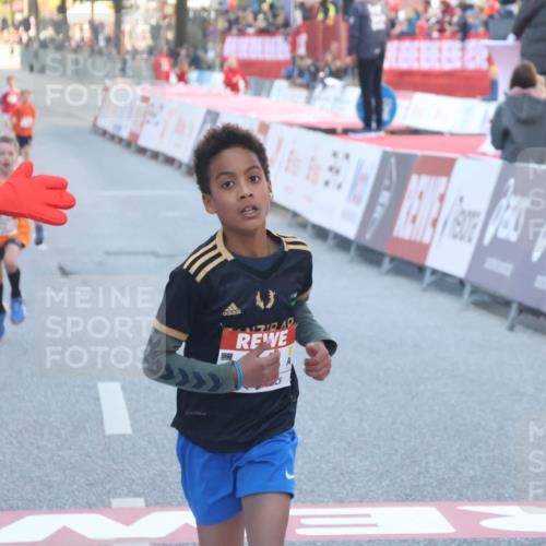 27.04.2024 - Das Zehntel Lena Gebhardt http://msf.ph/oto/6125185 27.04.2024 08:48:23 Ziel 1595, 2820, 3481, 3626, 3876 meine-sportfotos.de