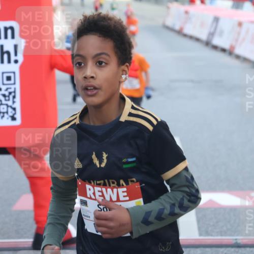 27.04.2024 - Das Zehntel Lena Gebhardt http://msf.ph/oto/6125236 27.04.2024 08:48:24 Ziel 2820, 3481, 3626, 3876 meine-sportfotos.de