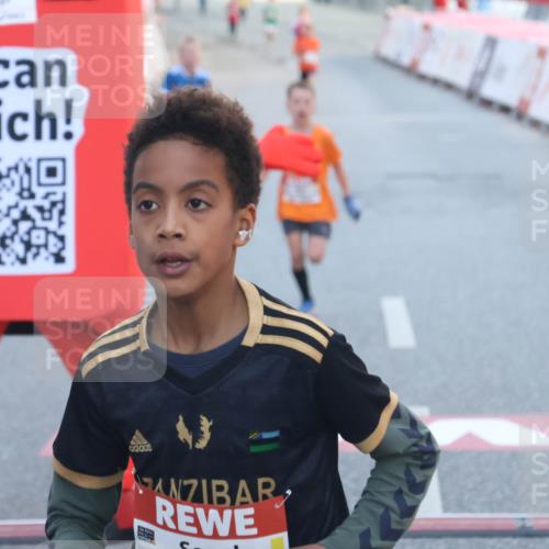 27.04.2024 - Das Zehntel Lena Gebhardt http://msf.ph/oto/6125248 27.04.2024 08:48:24 Ziel 2820, 3481, 3626, 3876 meine-sportfotos.de