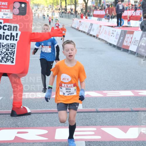 27.04.2024 - Das Zehntel Lena Gebhardt http://msf.ph/oto/6125373 27.04.2024 08:48:27 Ziel 2820, 3481, 3626, 3876 meine-sportfotos.de