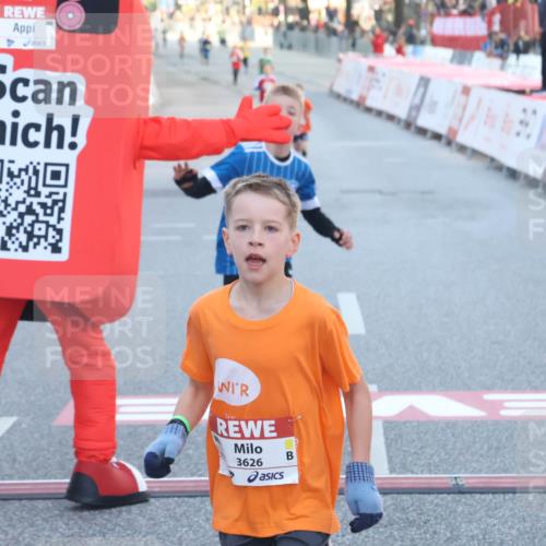 27.04.2024 - Das Zehntel Lena Gebhardt http://msf.ph/oto/6125396 27.04.2024 08:48:27 Ziel 2820, 3481, 3626, 3876 meine-sportfotos.de