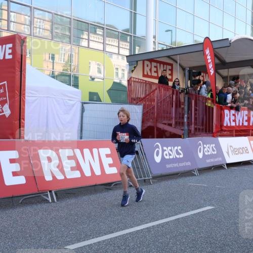 27.04.2024 - Das Zehntel Strokosch-Dieckow http://msf.ph/oto/6125459 27.04.2024 08:47:35 Ziel 2443 meine-sportfotos.de