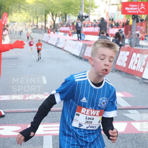 27.04.2024 - Das Zehntel Lena Gebhardt http://msf.ph/oto/6125538 27.04.2024 08:48:29 Ziel 2820, 3481, 3876 meine-sportfotos.de