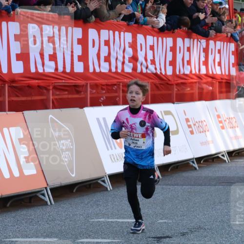 27.04.2024 - Das Zehntel Strokosch-Dieckow http://msf.ph/oto/6125585 27.04.2024 08:47:56 Ziel 1472, 1484, 3828 meine-sportfotos.de