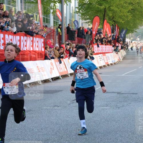 27.04.2024 - Das Zehntel Strokosch-Dieckow http://msf.ph/oto/6125634 27.04.2024 08:47:59 Ziel 1472, 1484, 3828 meine-sportfotos.de