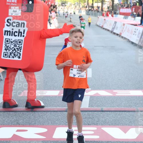 27.04.2024 - Das Zehntel Lena Gebhardt http://msf.ph/oto/6125637 27.04.2024 08:48:36 Ziel 1650, 2181, 3481, 3876 meine-sportfotos.de