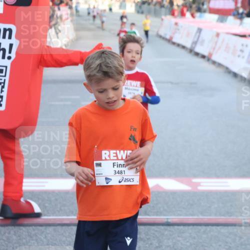 27.04.2024 - Das Zehntel Lena Gebhardt http://msf.ph/oto/6125673 27.04.2024 08:48:37 Ziel 1650, 2181, 3437, 3481, 3876 meine-sportfotos.de