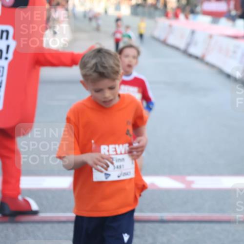 27.04.2024 - Das Zehntel Lena Gebhardt http://msf.ph/oto/6125687 27.04.2024 08:48:37 Ziel 1650, 2181, 3437, 3481, 3876 meine-sportfotos.de