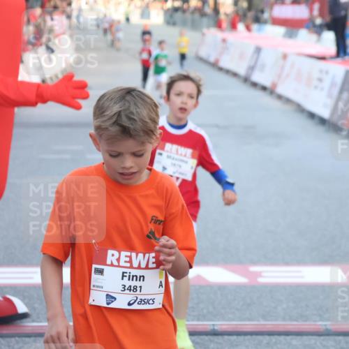 27.04.2024 - Das Zehntel Lena Gebhardt http://msf.ph/oto/6125713 27.04.2024 08:48:37 Ziel 1650, 2181, 3437, 3481, 3876 meine-sportfotos.de