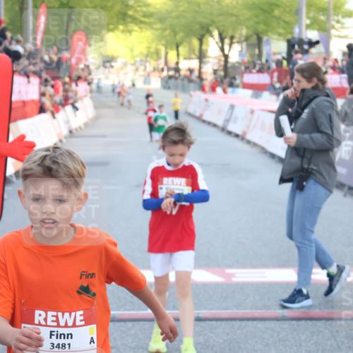 27.04.2024 - Das Zehntel Lena Gebhardt http://msf.ph/oto/6125723 27.04.2024 08:48:38 Ziel 1650, 2181, 3154, 3437, 3876 meine-sportfotos.de