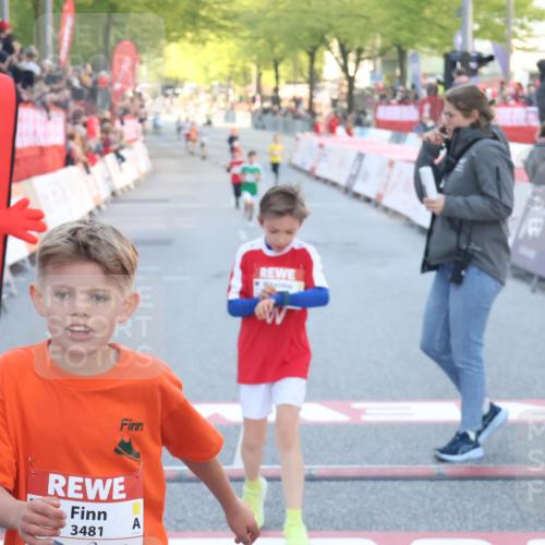 27.04.2024 - Das Zehntel Lena Gebhardt http://msf.ph/oto/6125732 27.04.2024 08:48:38 Ziel 1650, 2181, 3154, 3437, 3876 meine-sportfotos.de