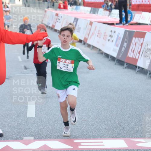 27.04.2024 - Das Zehntel Lena Gebhardt http://msf.ph/oto/6125896 27.04.2024 08:48:46 Ziel 1650, 2181, 2327, 3154, 3437, 3683 meine-sportfotos.de