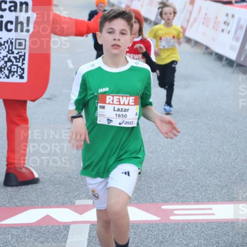 27.04.2024 - Das Zehntel Lena Gebhardt http://msf.ph/oto/6125992 27.04.2024 08:48:47 Ziel 1650, 2181, 2327, 3154, 3437, 3683 meine-sportfotos.de