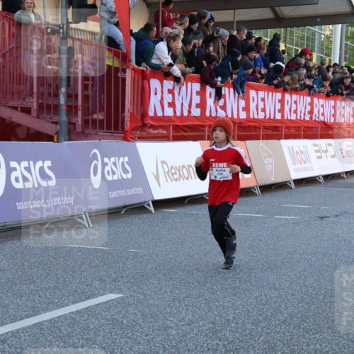 27.04.2024 - Das Zehntel Strokosch-Dieckow http://msf.ph/oto/6126054 27.04.2024 08:48:45 Ziel 1650, 2181, 2327, 3154, 3437, 3683 meine-sportfotos.de