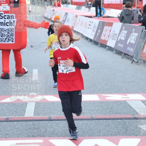 27.04.2024 - Das Zehntel Lena Gebhardt http://msf.ph/oto/6126146 27.04.2024 08:48:49 Ziel 1712, 2181, 2327, 3154, 3437, 3683 meine-sportfotos.de