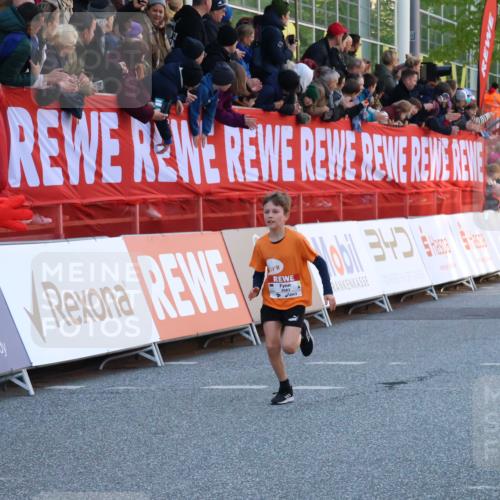 27.04.2024 - Das Zehntel Strokosch-Dieckow http://msf.ph/oto/6126245 27.04.2024 08:48:54 Ziel 1645, 1712, 2327, 2329, 3683 meine-sportfotos.de