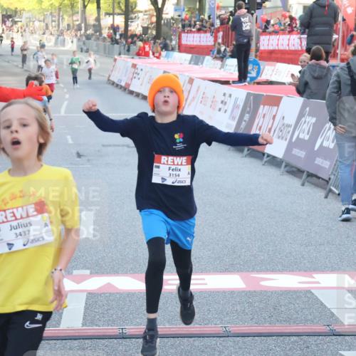 27.04.2024 - Das Zehntel Lena Gebhardt http://msf.ph/oto/6126292 27.04.2024 08:48:52 Ziel 1645, 1712, 2327, 2329, 3154, 3437, 3683 meine-sportfotos.de