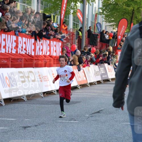 27.04.2024 - Das Zehntel Strokosch-Dieckow http://msf.ph/oto/6126325 27.04.2024 08:48:57 Ziel 1645, 1712, 2329, 2930, 3683 meine-sportfotos.de