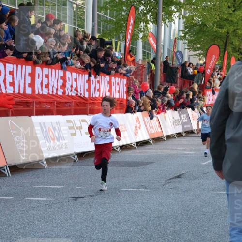 27.04.2024 - Das Zehntel Strokosch-Dieckow http://msf.ph/oto/6126342 27.04.2024 08:48:58 Ziel 1645, 1712, 2329, 2930, 3683 meine-sportfotos.de