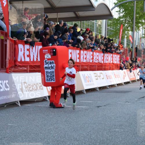 27.04.2024 - Das Zehntel Strokosch-Dieckow http://msf.ph/oto/6126392 27.04.2024 08:48:58 Ziel 1645, 1712, 2329, 2930, 3683 meine-sportfotos.de