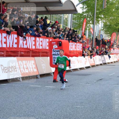 27.04.2024 - Das Zehntel Strokosch-Dieckow http://msf.ph/oto/6126505 27.04.2024 08:49:02 Ziel 1192, 1645, 1712, 2329, 2608, 2930, 3176 meine-sportfotos.de