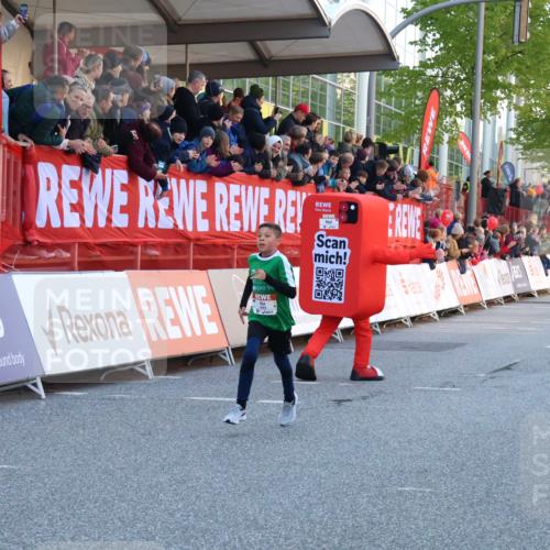 27.04.2024 - Das Zehntel Strokosch-Dieckow http://msf.ph/oto/6126519 27.04.2024 08:49:02 Ziel 1192, 1645, 1712, 2329, 2608, 2930, 3176 meine-sportfotos.de