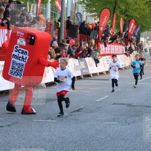 27.04.2024 - Das Zehntel Strokosch-Dieckow http://msf.ph/oto/6126543 27.04.2024 08:49:04 Ziel 1192, 1645, 1712, 2329, 2608, 2824, 2930, 3176 meine-sportfotos.de