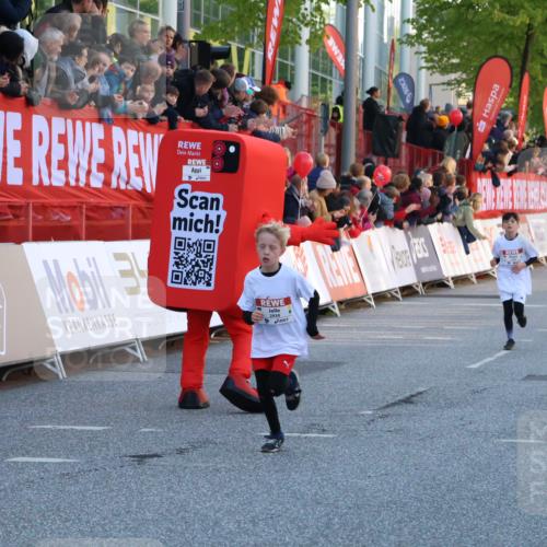 27.04.2024 - Das Zehntel Strokosch-Dieckow http://msf.ph/oto/6126579 27.04.2024 08:49:04 Ziel 1192, 1645, 1712, 2329, 2608, 2824, 2930, 3176 meine-sportfotos.de