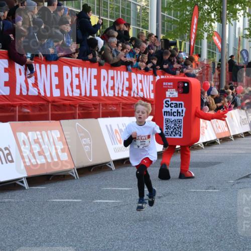 27.04.2024 - Das Zehntel Strokosch-Dieckow http://msf.ph/oto/6126605 27.04.2024 08:49:05 Ziel 1192, 1645, 2329, 2608, 2824, 2930, 3176 meine-sportfotos.de