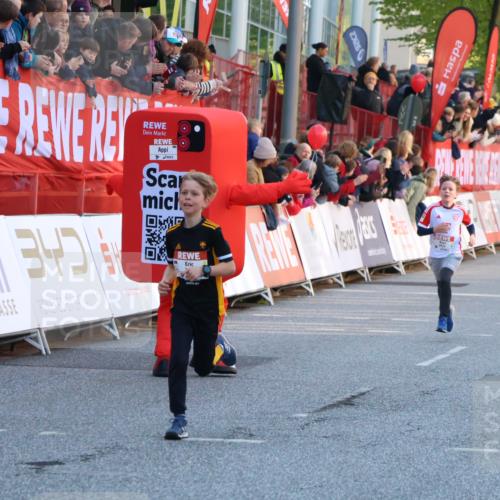 27.04.2024 - Das Zehntel Strokosch-Dieckow http://msf.ph/oto/6126758 27.04.2024 08:49:10 Ziel 1192, 2608, 2824, 2930, 3176, 3900 meine-sportfotos.de