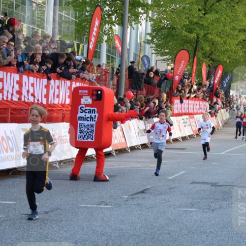27.04.2024 - Das Zehntel Strokosch-Dieckow http://msf.ph/oto/6126793 27.04.2024 08:49:11 Ziel 1192, 2222, 2608, 2663, 2824, 2930, 3176, 3900 meine-sportfotos.de