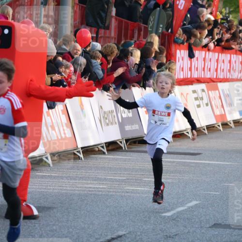 27.04.2024 - Das Zehntel Strokosch-Dieckow http://msf.ph/oto/6126864 27.04.2024 08:49:13 Ziel 1192, 1452, 2222, 2608, 2663, 2824, 3176, 3177, 3900 meine-sportfotos.de