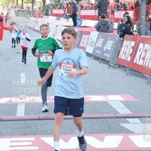 27.04.2024 - Das Zehntel Lena Gebhardt http://msf.ph/oto/6126884 27.04.2024 08:49:06 Ziel 1192, 1645, 2329, 2608, 2824, 2930, 3176, 3900 meine-sportfotos.de