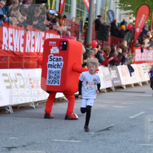 27.04.2024 - Das Zehntel Strokosch-Dieckow http://msf.ph/oto/6126947 27.04.2024 08:49:14 Ziel 1192, 1452, 2222, 2352, 2608, 2663, 2824, 3176, 3177, 3900 meine-sportfotos.de