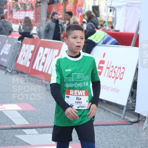 27.04.2024 - Das Zehntel Lena Gebhardt http://msf.ph/oto/6127068 27.04.2024 08:49:08 Ziel 1192, 2608, 2824, 2930, 3176, 3900 meine-sportfotos.de