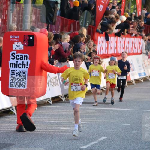 27.04.2024 - Das Zehntel Strokosch-Dieckow http://msf.ph/oto/6127094 27.04.2024 08:49:27 Ziel 1452, 2317, 2352, 2848, 3177, 3382, 3402, 3465 meine-sportfotos.de
