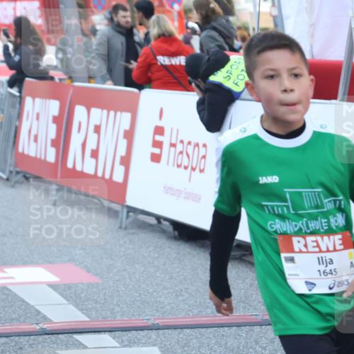27.04.2024 - Das Zehntel Lena Gebhardt http://msf.ph/oto/6127106 27.04.2024 08:49:09 Ziel 1192, 2608, 2824, 2930, 3176, 3900 meine-sportfotos.de