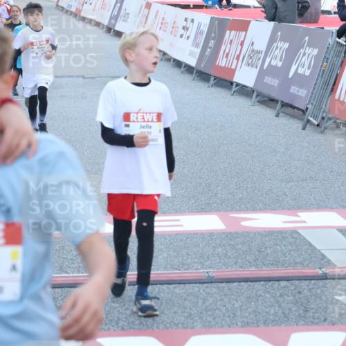 27.04.2024 - Das Zehntel Lena Gebhardt http://msf.ph/oto/6127127 27.04.2024 08:49:10 Ziel 1192, 2608, 2824, 2930, 3176, 3900 meine-sportfotos.de