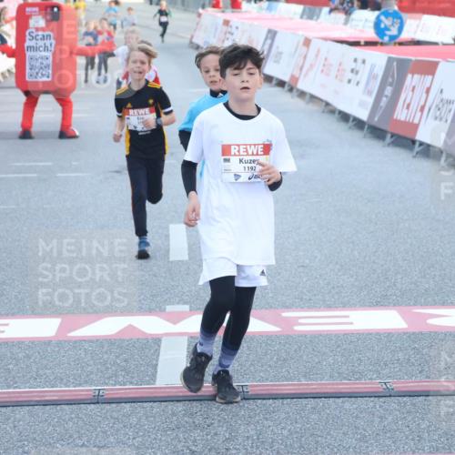 27.04.2024 - Das Zehntel Lena Gebhardt http://msf.ph/oto/6127258 27.04.2024 08:49:13 Ziel 1192, 1452, 2222, 2608, 2663, 2824, 3176, 3177, 3900 meine-sportfotos.de