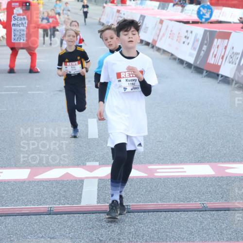 27.04.2024 - Das Zehntel Lena Gebhardt http://msf.ph/oto/6127272 27.04.2024 08:49:14 Ziel 1192, 1452, 2222, 2352, 2608, 2663, 2824, 3176, 3177, 3900 meine-sportfotos.de