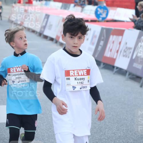 27.04.2024 - Das Zehntel Lena Gebhardt http://msf.ph/oto/6127322 27.04.2024 08:49:14 Ziel 1192, 1452, 2222, 2352, 2608, 2663, 2824, 3176, 3177, 3900 meine-sportfotos.de