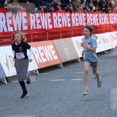 27.04.2024 - Das Zehntel Strokosch-Dieckow http://msf.ph/oto/6127466 27.04.2024 08:49:54 Ziel 1491, 1498, 1935, 2264, 2355, 2599, 2805, 2839, 3173, 3443, 3703, 3783, 3924 meine-sportfotos.de