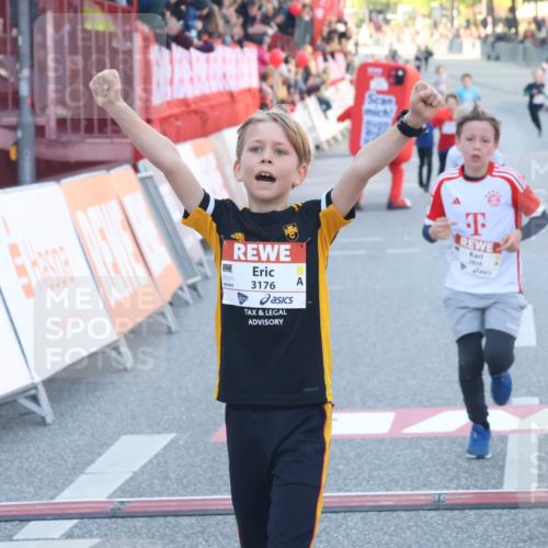 27.04.2024 - Das Zehntel Lena Gebhardt http://msf.ph/oto/6127544 27.04.2024 08:49:17 Ziel 1452, 2222, 2352, 2663, 2824, 3176, 3177, 3900 meine-sportfotos.de