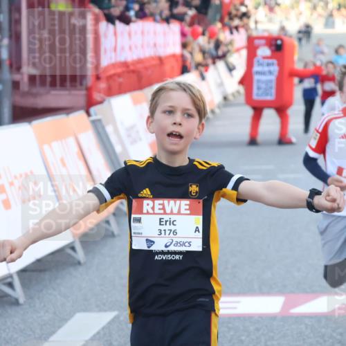 27.04.2024 - Das Zehntel Lena Gebhardt http://msf.ph/oto/6127565 27.04.2024 08:49:18 Ziel 1452, 2222, 2352, 2663, 2824, 3177, 3900 meine-sportfotos.de