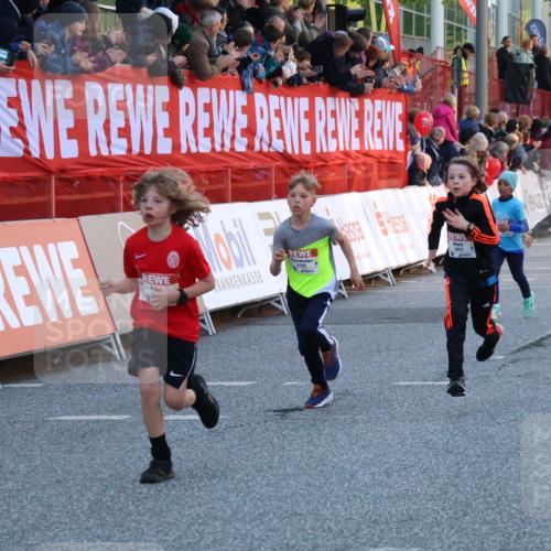 27.04.2024 - Das Zehntel Strokosch-Dieckow http://msf.ph/oto/6127570 27.04.2024 08:49:58 Ziel 1491, 1498, 1935, 2264, 2355, 2599, 2805, 2839, 3173, 3443, 3703, 3783, 3924 meine-sportfotos.de